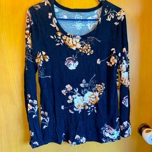 SOLD Maurice’s top